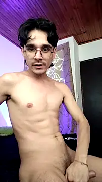 Snapshot of Hugo_Coopers chatting on October 27, 5:28 pm Hugo Coopers online show from October 27, 5:28 pm