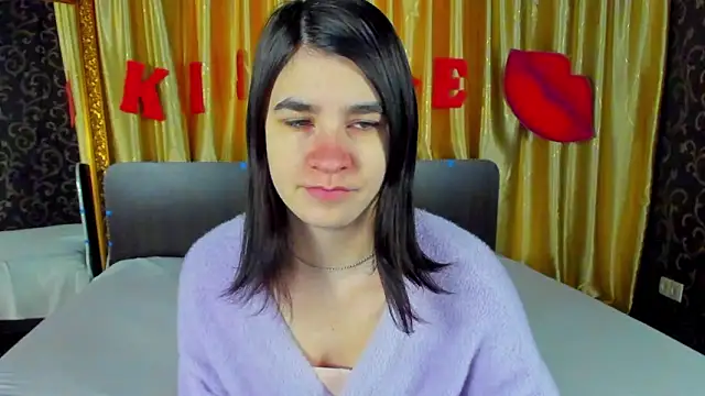  Polly Love  online show from February 11, 7:02 am