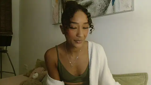 Leilaswe online show from December 6, 9:13 pm