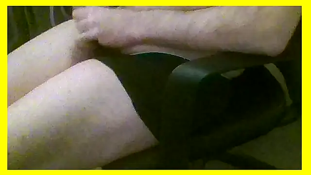 Snapshot of AshWinter chatting on March 15, 10:11 pm AshWinter online show from March 15, 10:11 pm