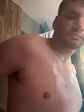 EstesEntey online show from April 22, 4:52 pm