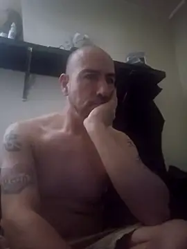 Snapshot of nakedtony81 chatting on March 18, 5:32 am nakedtony81 online show from March 18, 5:32 am