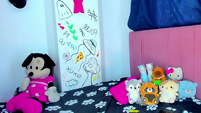 bloom444 online show from September 11, 10:43 pm