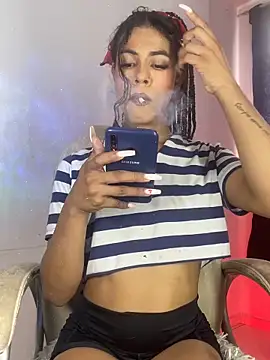 bloom444 online show from April 19, 12:48 pm