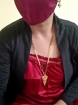 Snapshot of yourtamilcouple chatting on December 25, 12:15 pm yourtamilcouple online show from December 25, 12:15 pm