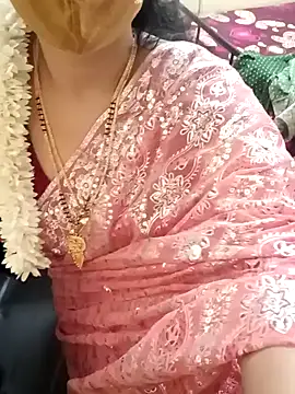 Snapshot of yourtamilcouple chatting on January 9, 8:13 am yourtamilcouple online show from January 9, 8:13 am