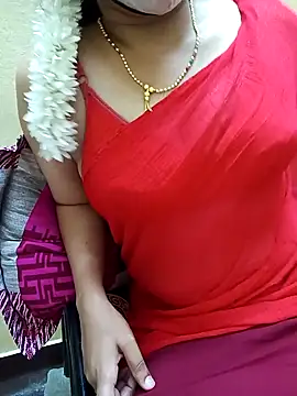 Snapshot of yourtamilcouple chatting on March 14, 1:13 pm yourtamilcouple online show from March 14, 1:13 pm