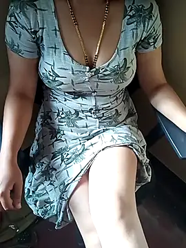 yourtamilcouple online show from November 19, 2:33 am