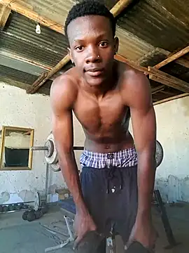 Snapshot of king_kgosiey55 chatting on April 29, 9:13 am king kgosiey55 online show from April 29, 9:13 am