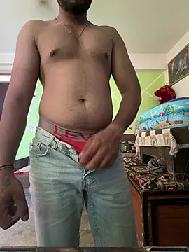 Snapshot of sexyboy09 chatting on June 21, 9:34 am sexyboy09 online show from June 21, 9:34 am