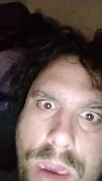 Snapshot of ShakeyJ87 chatting on October 13, 9:53 am ShakeyJ87 online show from October 13, 9:53 am