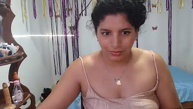 Snapshot of sexyhot20xxx chatting on July 7, 7:34 am sexyhot20xxx online show from July 7, 7:34 am