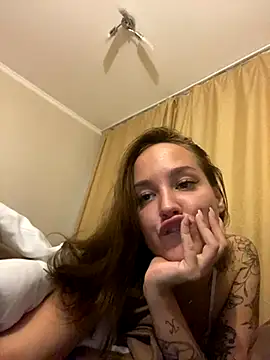 milkyWeyy online show from September 27, 6:24 pm