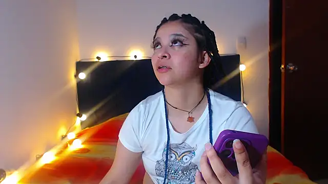 Snapshot of Bitsy_Messy chatting on July 7, 7:23 am Bitsy Messy online show from July 7, 7:23 am