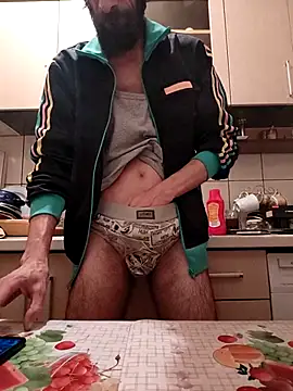 Snapshot of vulpe8400 chatting on February 27, 10:20 pm vulpe8400 online show from February 27, 10:20 pm