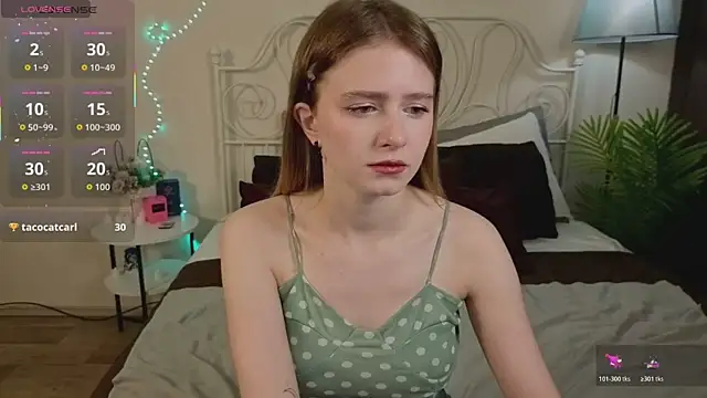Snapshot of jenny_bunny_ chatting on June 3, 1:30 am jenny bunny online show from June 3, 1:30 am
