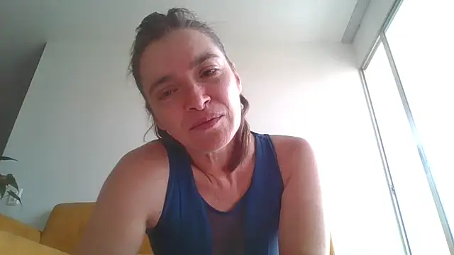 Snapshot of Liloo8923 chatting on January 19, 1:44 pm Liloo8923 online show from January 19, 1:44 pm