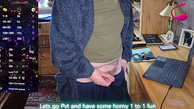 Adamdaddybear online show from June 8, 7:20 am