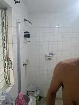 Snapshot of elcobin chatting on February 10, 12:30 am elcobin online show from February 10, 12:30 am