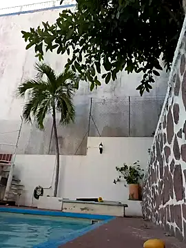 Snapshot of elcobin chatting on February 12, 9:54 pm elcobin online show from February 12, 9:54 pm