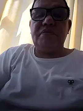 Snapshot of catatunboculion chatting on January 7, 4:59 pm catatunboculion online show from January 7, 4:59 pm