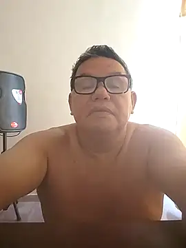 Snapshot of catatunboculion chatting on January 18, 1:40 pm catatunboculion online show from January 18, 1:40 pm