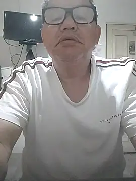 Snapshot of catatunboculion chatting on February 1, 10:15 am catatunboculion online show from February 1, 10:15 am