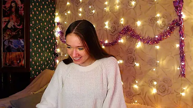 fluffy kitty  online show from March 2, 3:56 am