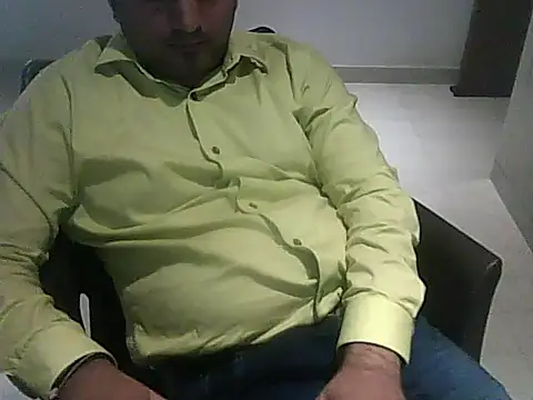 Snapshot of cryptoman1119 chatting on February 21, 11:33 am cryptoman1119 online show from February 21, 11:33 am