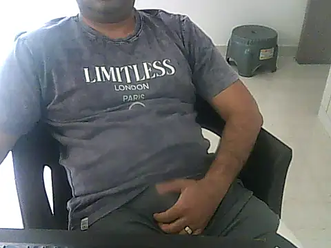 Snapshot of cryptoman1119 chatting on February 26, 7:40 am cryptoman1119 online show from February 26, 7:40 am