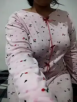 Snapshot of Dalou3a69 chatting on December 25, 12:59 am Dalou3a69 online show from December 25, 12:59 am