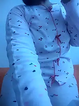 Snapshot of Dalou3a69 chatting on January 2, 2:02 pm Dalou3a69 online show from January 2, 2:02 pm