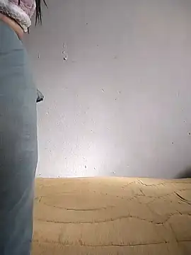 Snapshot of Dalou3a69 chatting on January 31, 10:42 am Dalou3a69 online show from January 31, 10:42 am