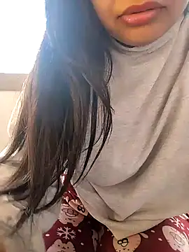 Snapshot of Dalou3a69 chatting on February 9, 9:58 am Dalou3a69 online show from February 9, 9:58 am