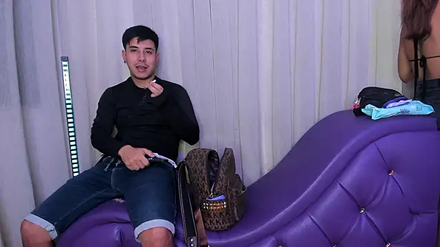 Yourslust  online show from February 9, 7:40 pm