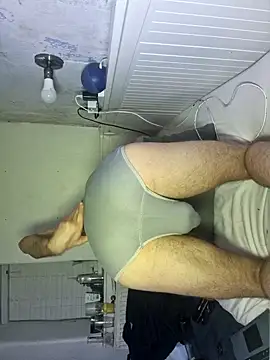 Snapshot of addicktedGT chatting on December 16, 12:26 am addicktedGT online show from December 16, 12:26 am