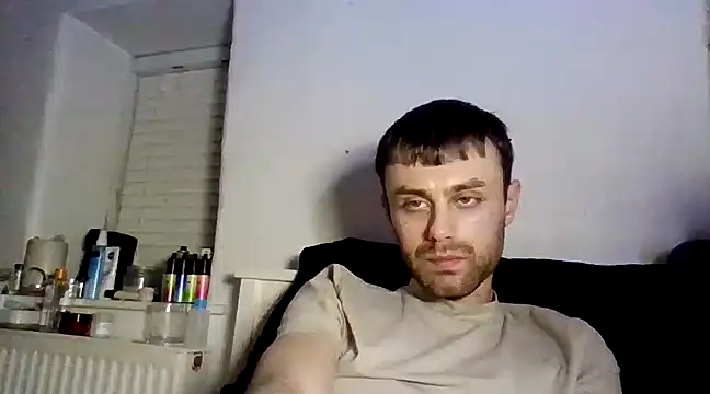 Snapshot of addicktedGT chatting on January 24, 1:24 am addicktedGT online show from January 24, 1:24 am