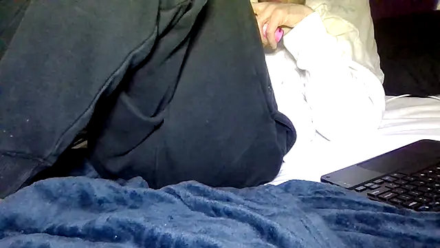 Snapshot of addicktedGT chatting on February 19, 7:16 pm addicktedGT online show from February 19, 7:16 pm