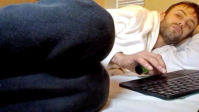 Snapshot of addicktedGT chatting on February 20, 9:11 am addicktedGT online show from February 20, 9:11 am