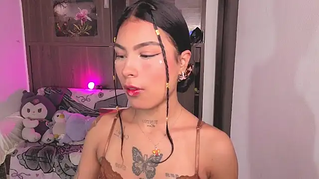 Snapshot of Dolcee_zoe chatting on May 27, 10:07 pm Dolcee zoe online show from May 27, 10:07 pm