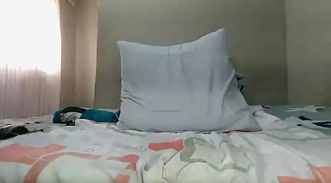 Snapshot of WetwetPussy31 chatting on March 5, 11:38 am WetwetPussy31 online show from March 5, 11:38 am