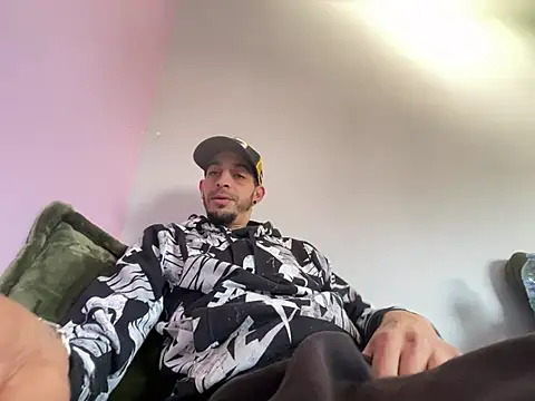 Rebeu313 online show from February 20, 1:11 pm