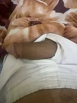 Snapshot of hamed-697 chatting on February 25, 3:05 pm hamed-697 online show from February 25, 3:05 pm