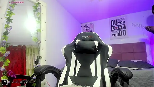 Alexa paytom1 online show from March 30, 2:12 am