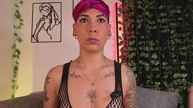 MiaMorgan  online show from February 27, 1:44 pm