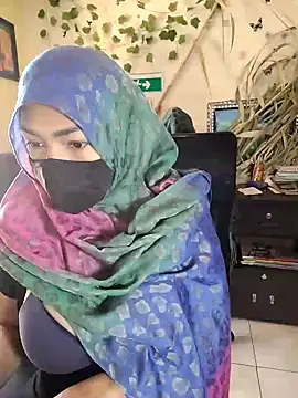 Snapshot of NAJWA-ARAB chatting on December 4, 2:37 pm NAJWA-ARAB online show from December 4, 2:37 pm