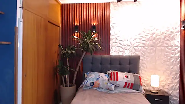 Perla prg online show from March 12, 3:29 pm