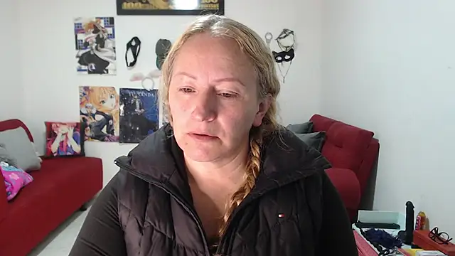 emperabigbootybigass online show from October 2, 12:23 pm