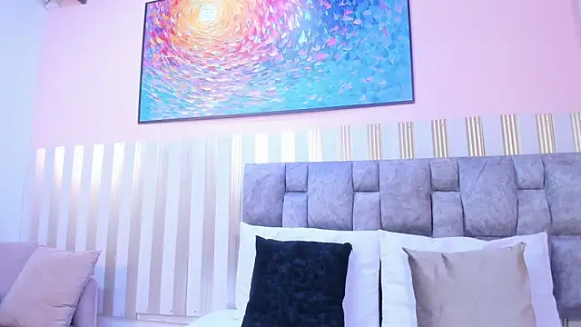 nova lane online show from April 22, 7:48 pm