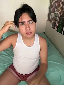 Snapshot of shinji-18 chatting on October 29, 4:53 pm shinji-18 online show from October 29, 4:53 pm